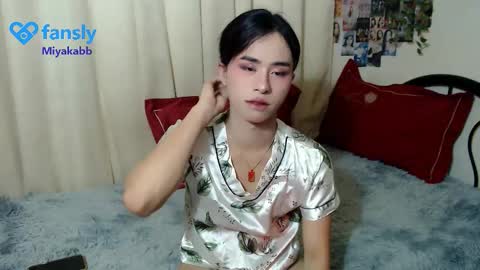 Miyakabebe online show from 14, 11, 2025