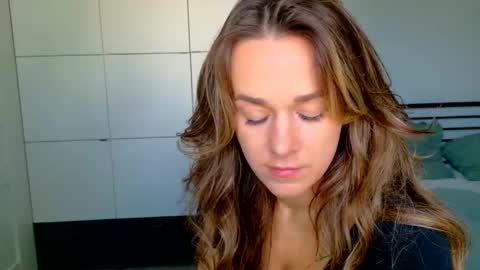 mmminnie online show from 5, 11, 2025