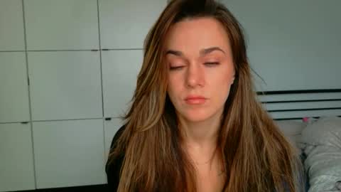 mmminnie online show from 24, 2, 2026