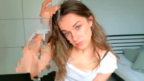 mmminnie online show from 17, 3, 2026