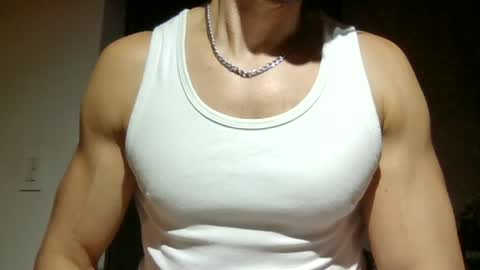 Snapshot of mmuscularman chatting on 19, 6, 2026 mmuscularman online show from 19, 6, 2026