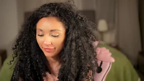 Snapshot of moan_4_you chatting on 14, 12, 2024 Ruxxx online show from 14, 12, 2024