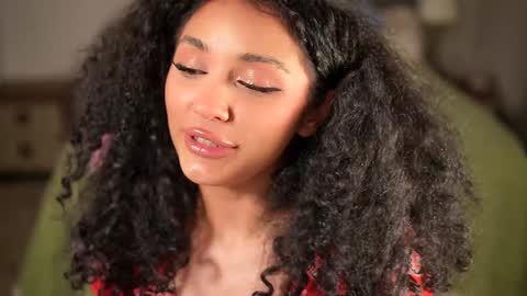 Snapshot of moan_4_you chatting on 15, 12, 2024 Ruxxx online show from 15, 12, 2024