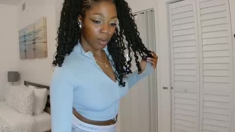 Mocha  BDAY JAN 13  online show from 13, 1, 2025