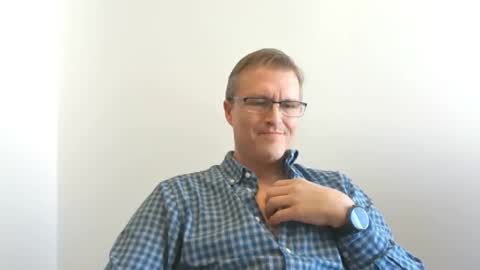 Snapshot of moe_001 chatting on 25, 9, 2025 Moe online show from 25, 9, 2025