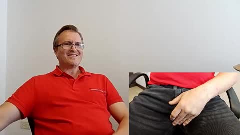 Snapshot of moe_001 chatting on 18, 3, 2026 Moe online show from 18, 3, 2026