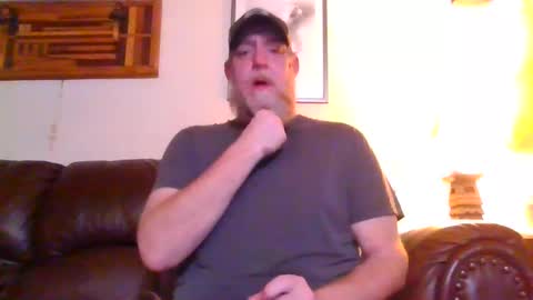 Snapshot of moeblick chatting on 4, 2, 2025 moeblick online show from 4, 2, 2025