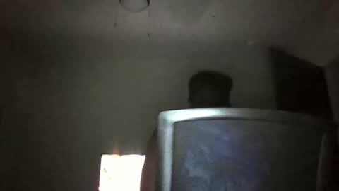 Snapshot of moed1987 chatting on 28, 10, 2025 Carluv99 online show from 28, 10, 2025