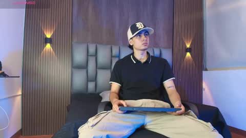 mohamed_malik online show from 7, 5, 2026
