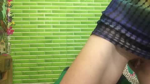 Snapshot of mohawkred chatting on 24, 9, 2025 MohawkRed online show from 24, 9, 2025