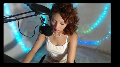 Snapshot of moka_soul chatting on 25, 6, 2026 moka_soul online show from 25, 6, 2026