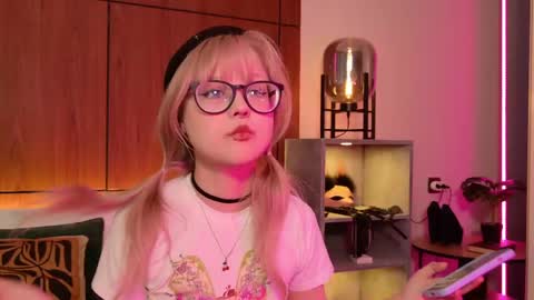 moliqin online show from 27, 4, 2026