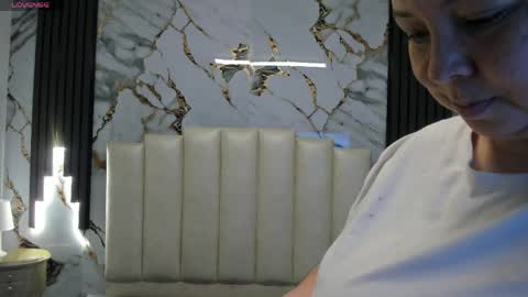 Snapshot of molliebue1 chatting on 23, 4, 2026 Hey Guys Im Mollie online show from 23, 4, 2026
