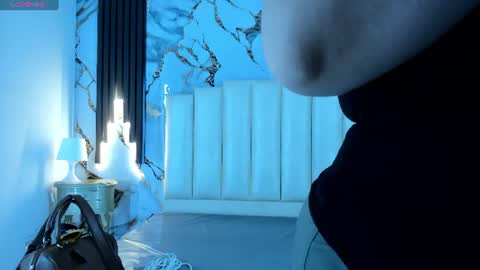 Snapshot of molliebue1 chatting on 13, 6, 2026 Hey Guys Im Mollie online show from 13, 6, 2026