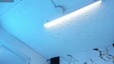 Snapshot of molliebue1 chatting on 10, 7, 2026 Hey Guys Im Mollie online show from 10, 7, 2026