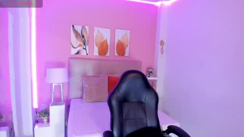    online show from 9, 4, 2026