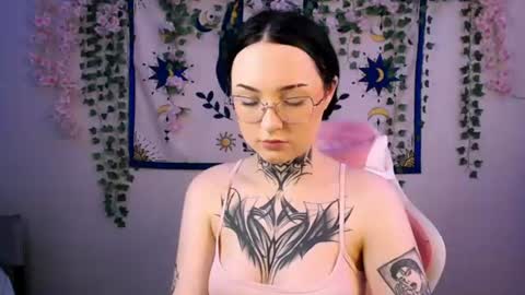molly_kisss online show from 9, 7, 2026