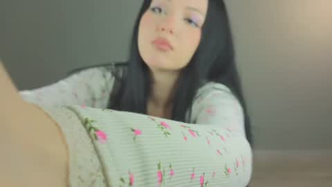 Snapshot of molly_millerr chatting on 21, 7, 2026 molly_millerr online show from 21, 7, 2026