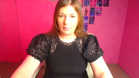 Snapshot of molly_mis chatting on 8, 5, 2026 Molly online show from 8, 5, 2026