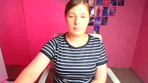 Snapshot of molly_mis chatting on 26, 6, 2026 Molly online show from 26, 6, 2026