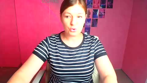 Snapshot of molly_mis chatting on 26, 7, 2026 Molly online show from 26, 7, 2026