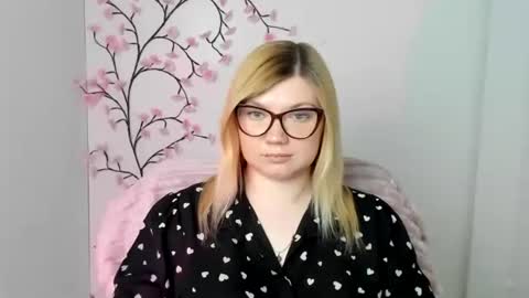 Molly online show from 11, 5, 2026