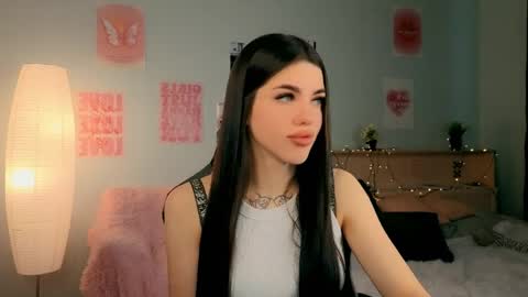 Snapshot of molly_rettyy chatting on 7, 4, 2026 Molly online show from 7, 4, 2026