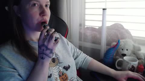 I have new photos come and see with love Molly online show from 9, 2, 2026