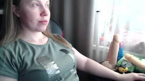 Snapshot of molly_royse chatting on 19, 5, 2026 I have new photos come and see with love Molly online show from 19, 5, 2026