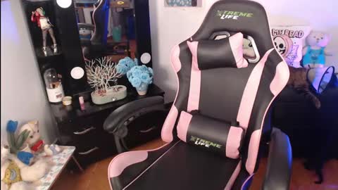 Molly online show from 15, 1, 2025