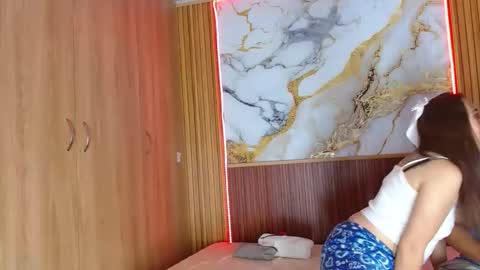 mollyandsam303av online show from 2, 3, 2026