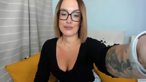 Snapshot of mollycrazy chatting on 8, 7, 2026 MollyCrazy online show from 8, 7, 2026