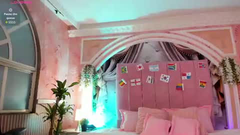 Snapshot of mollydoll_amour chatting on 24, 6, 2026 MollyDoll online show from 24, 6, 2026