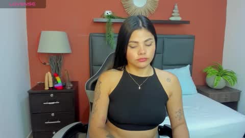 mollylove_ online show from 24, 11, 2025