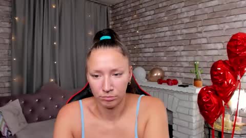 hi im Molly heregreat boobs big heart  warm pussy  online show from 5, 3, 2026