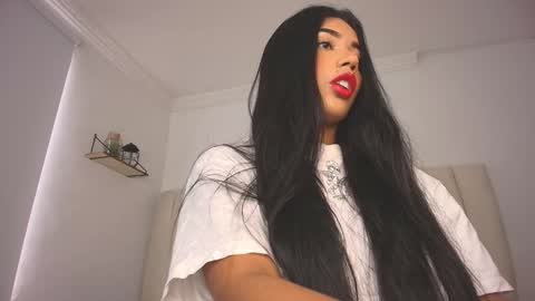 Molly  online show from 3, 12, 2024