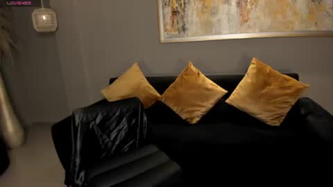 Snapshot of mollysunders_ chatting on 27, 6, 2026 Molly Sunders online show from 27, 6, 2026