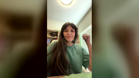 Molly online show from 5, 6, 2026