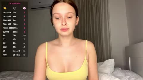 Snapshot of moltenpeach chatting on 31, 5, 2026 Hermina online show from 31, 5, 2026