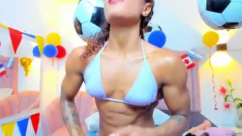 molyrestrepo online show from 8, 7, 2026