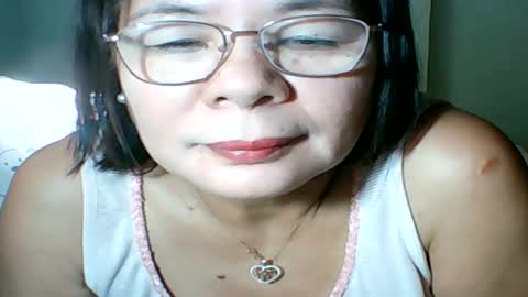 Snapshot of mombastic55 chatting on 9, 8, 2026 mombastic55 online show from 9, 8, 2026
