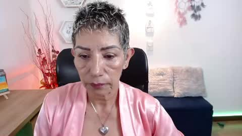 Snapshot of momdevora chatting on 28, 5, 2026 Devora online show from 28, 5, 2026