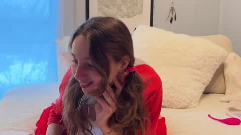 Snapshot of mommamia12 chatting on 24, 12, 2024 Mia online show from 24, 12, 2024