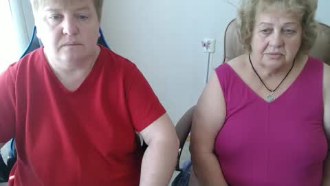 Snapshot of mommy99x chatting on 23, 9, 2025 Mommy99X online show from 23, 9, 2025