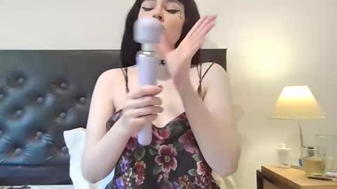 Snapshot of mommynatrix chatting on 27, 4, 2026 Mommynatrix online show from 27, 4, 2026