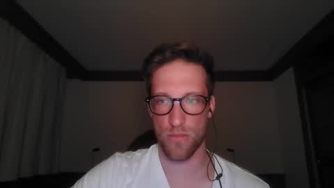 moms_little_monster online show from 5, 11, 2025