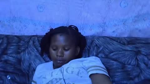 momsdoll online show from 3, 2, 2026