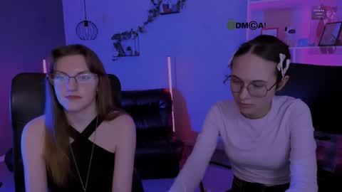 Mona  online show from 24, 4, 2026