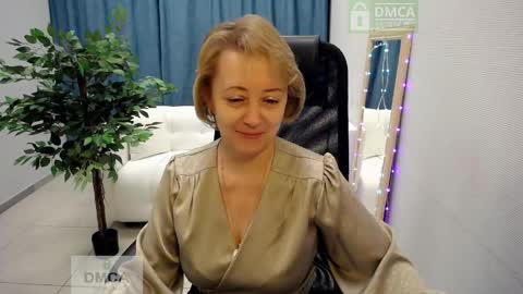 Mona online show from 17, 4, 2026