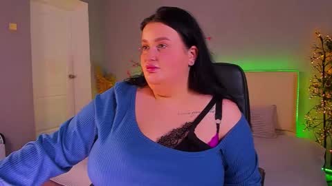 Monica online show from 3, 12, 2025